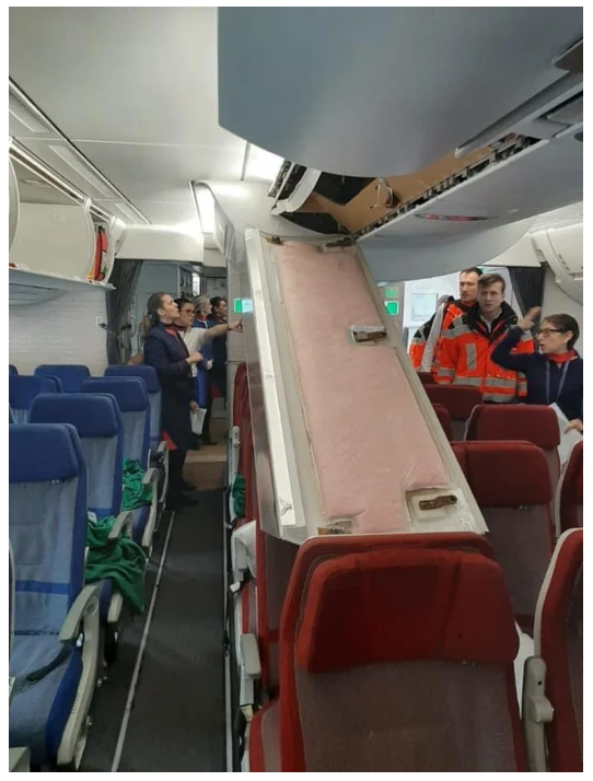 2019-12-20 11_05_50-A ceiling panel fell down after LATAM’s Airbus A350-900 (PR-XTE) landed in Frank.png