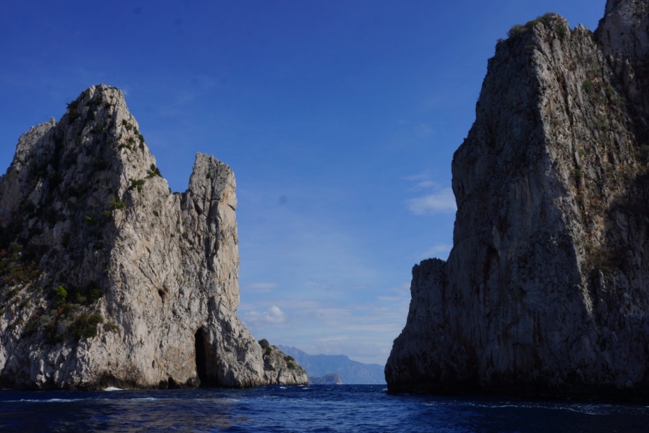 Capri Boat3.jpg