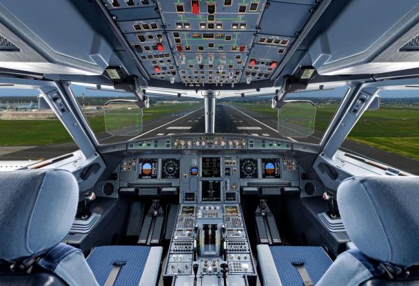 a320-cockpit.jpg