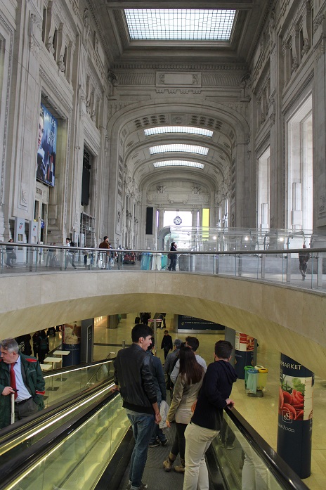 Milano Centrale Railway Station 5.jpg
