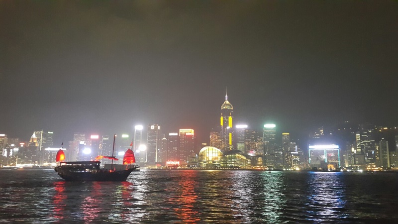 hk night view.jpg