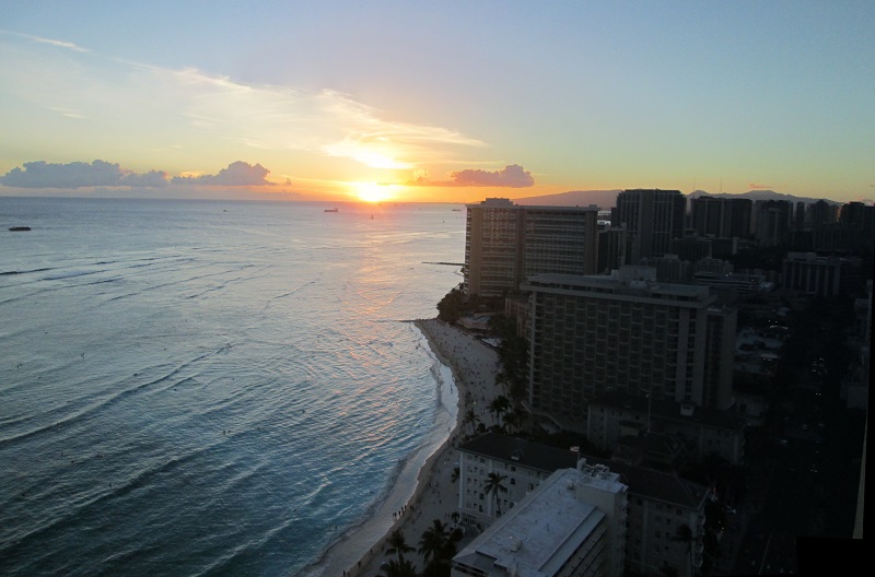 1_HYATT Waikiki - Sunset.jpg